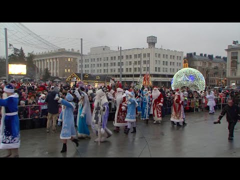 Открытие елки на