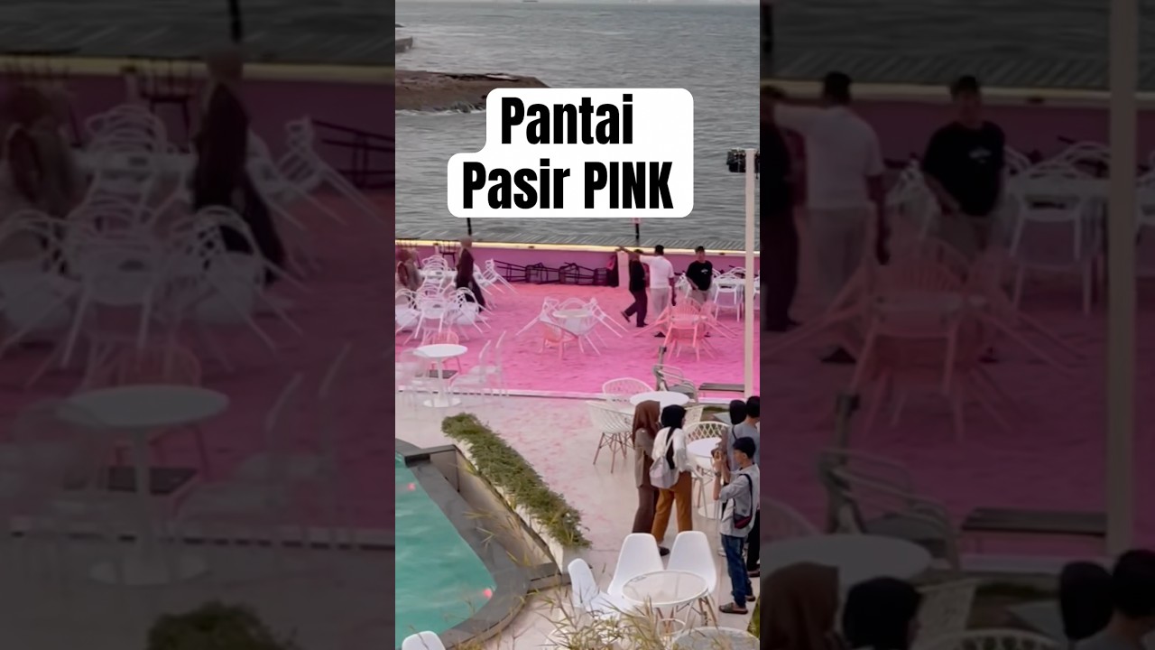 Kepoin ada pantai pasir pink di Batam 
