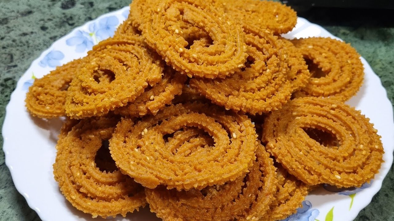  Diwali Special Chakli | खमंग आणि खुसखुशीत चकली रेसिपी! #chakli #faralrecipe  #diwalifaral 