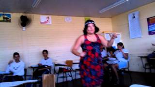 Professora dança Show das Poderosas