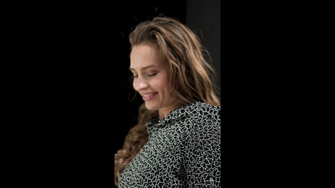 HOODIE - AIn't - AI-proof apparel