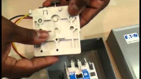 Eaton Enclosed Starters: Installing a Start Stop Pushbutton Desktop