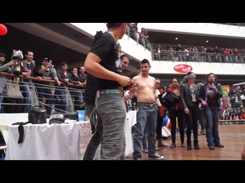 El baile sexy de la maratón del Gallo 2013