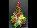 Un arreglo floral facil de hacer, elegante y unico a la vez. clasesdefloristeria.com