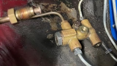 MGB 1974 Brake Differential Switch