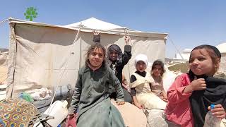 صفحة جديدة من المعاناة يعيشها نازحي ومشردي مخيمات غرب مأرب  بعد إستهداف مخيماتهم من قبل الحوثيين
