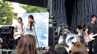 Versaemerge - Figure It Out (Warped Tour - Mountain View, CA) 6/26/10