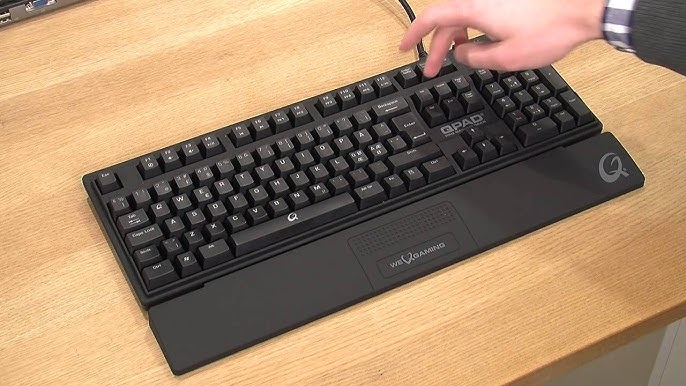 QPAD MK 85 Gaming Keyboard - YouTube