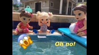 BABY ALIVE: June Kayla \& Katrina got to the pool! FAIL?! Katrina drops her iPad in the pool!