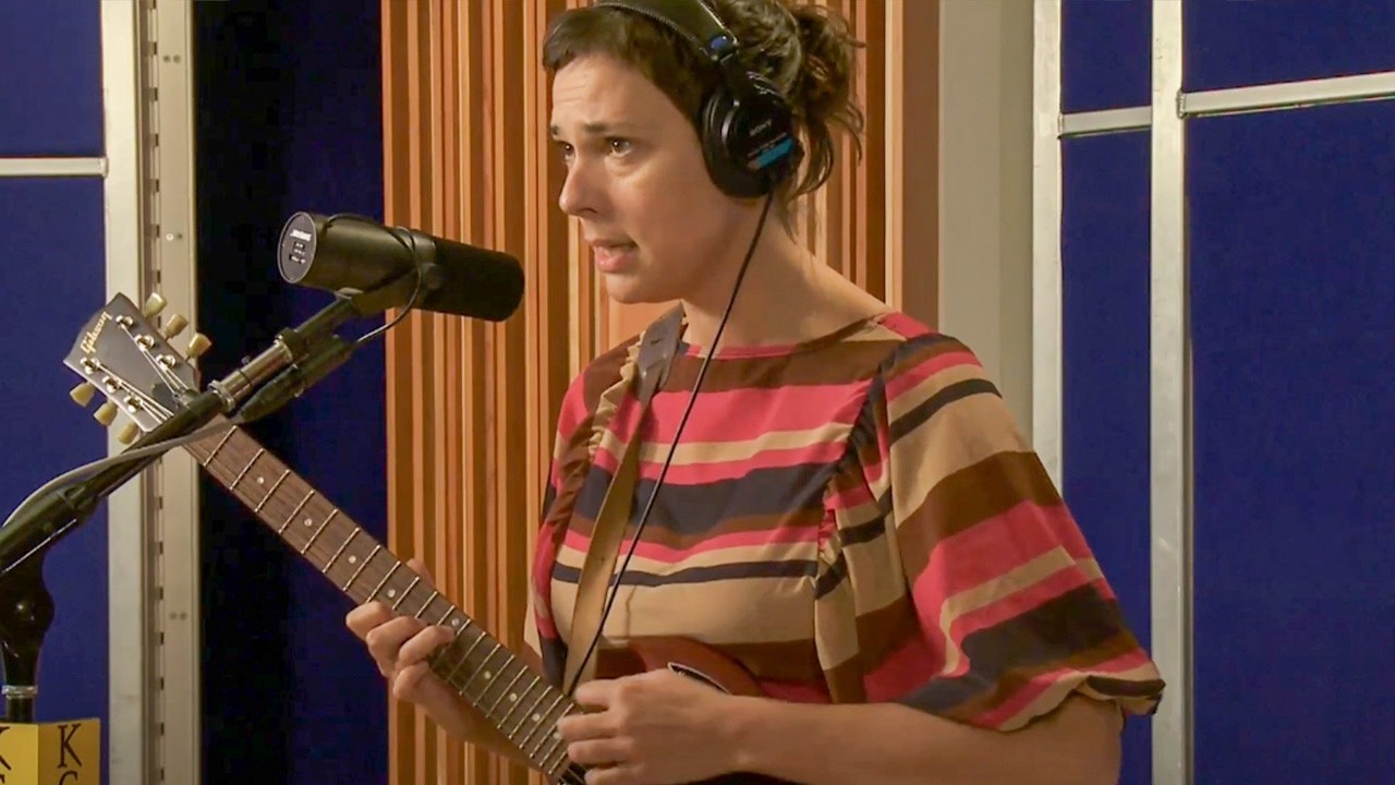 Stereolab's Laetitia Sadier's Stunning 2012 Flashback Performance