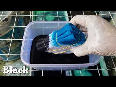 Video: Cara Tie Dye Menggunakan Rit Powder (Dengan Gambar)