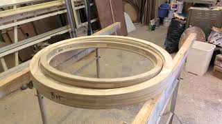 Rotating round window frame