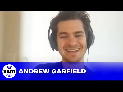 Video: Andrew Garfield and Emma Stone do not hide their feelings