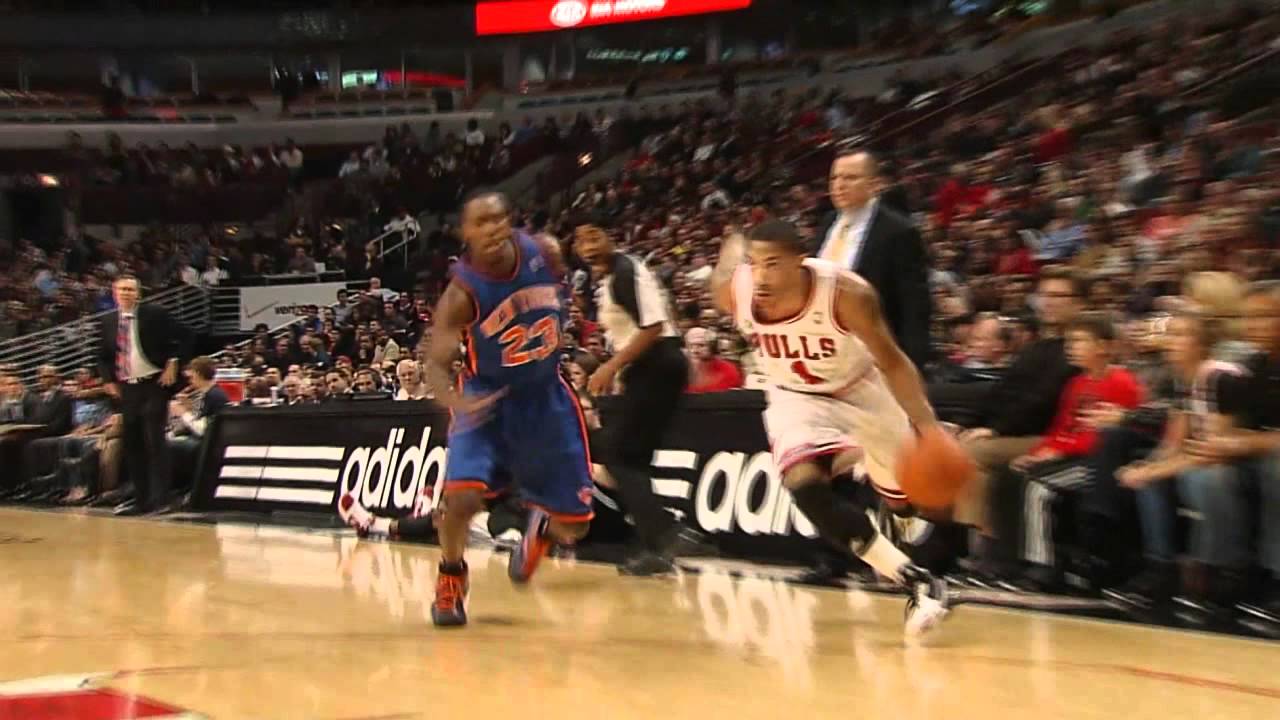 derrick rose dunks on