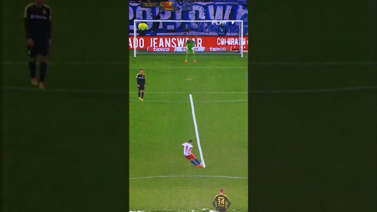 Hakan Calhanoglu's insane knuckleball freekick