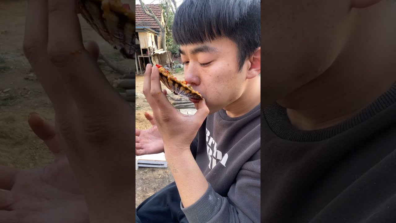  Funyfood Poor Barbecue Shorts 29