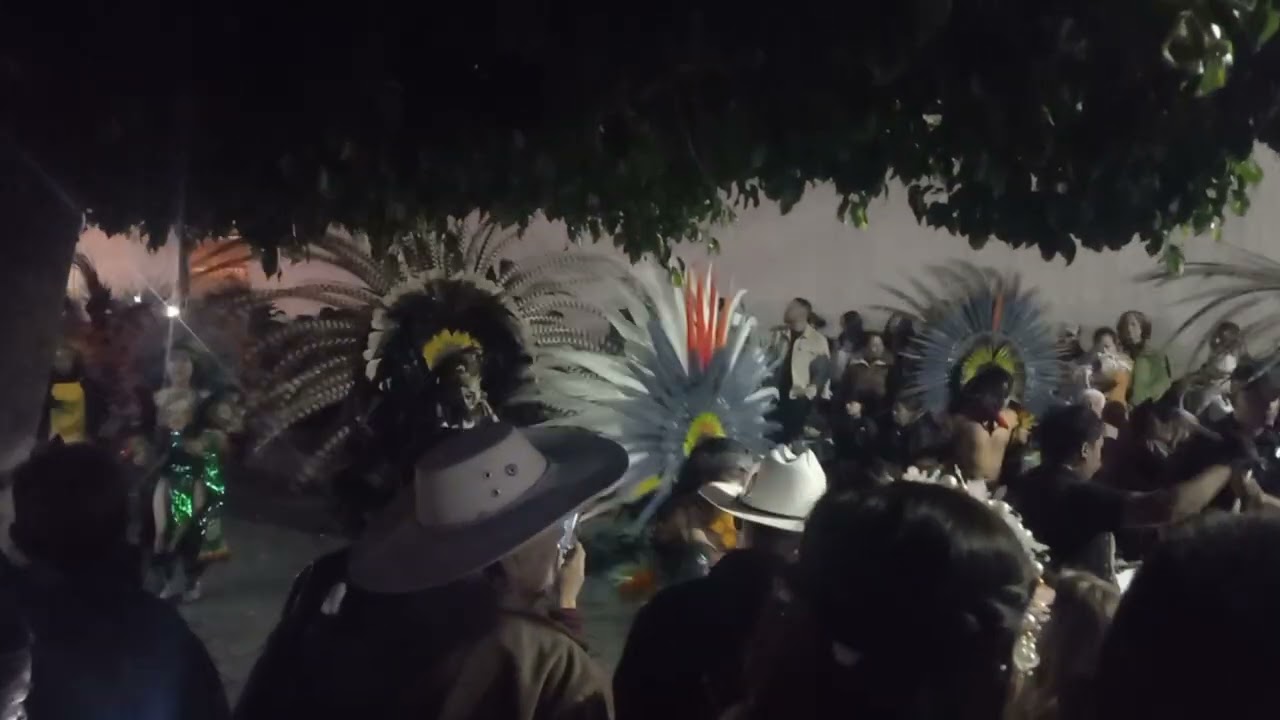 Paseo de carros en yuriria Guanajuato el 4 de enero 2026 👏👏