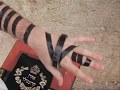 How to put on tefillin