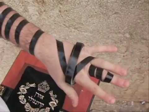 How to Put On Tefillin Ashkenazi way