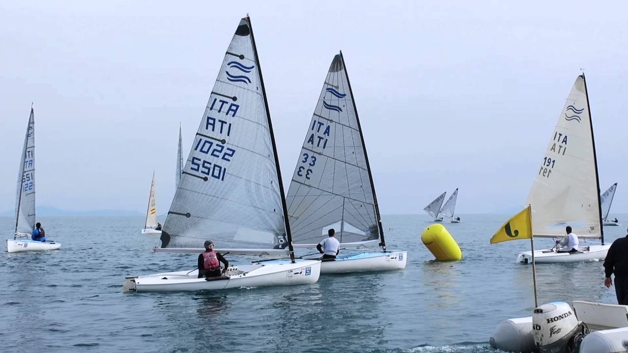 FINN SIRMIONE Castiglione della Pescaia.  Boa di bolina.