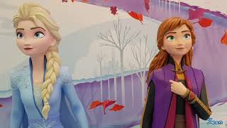Frozen II Beautiful Elsa & Anna Life Size Figures @ Toys "R" Us Singapore Vivocity