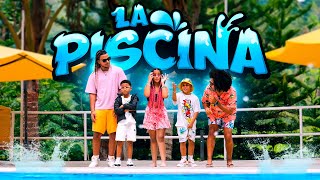 LA PISCINA 🏊🏻 Angi Fire ft Nfasis (VIDEO OFICIAL👙) screenshot 3