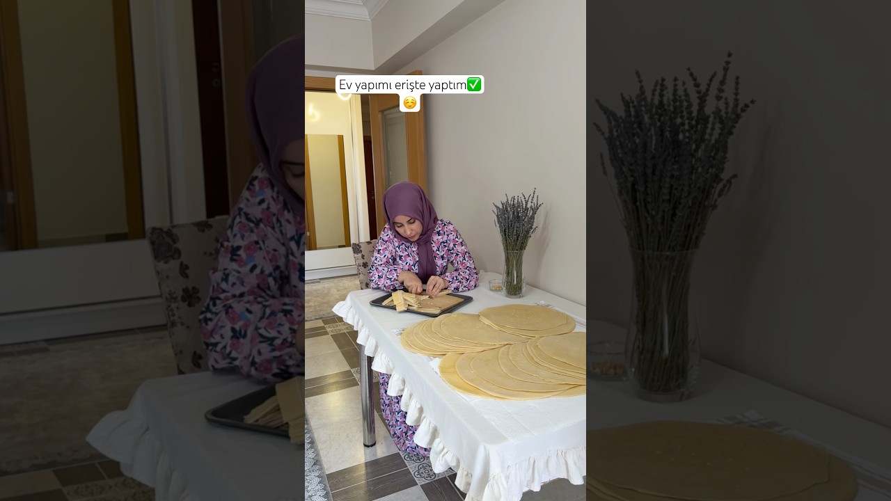 Ev yapımı erişte yaptım #pratiktarifler #yemektarifleri #yemek Ev yapımı erişte yaptım #pratiktarifler #yemektarifleri #yemek