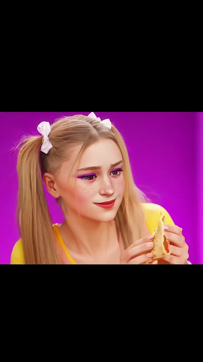 La fille est excitée à lidée des crêpes de Grand-mère.