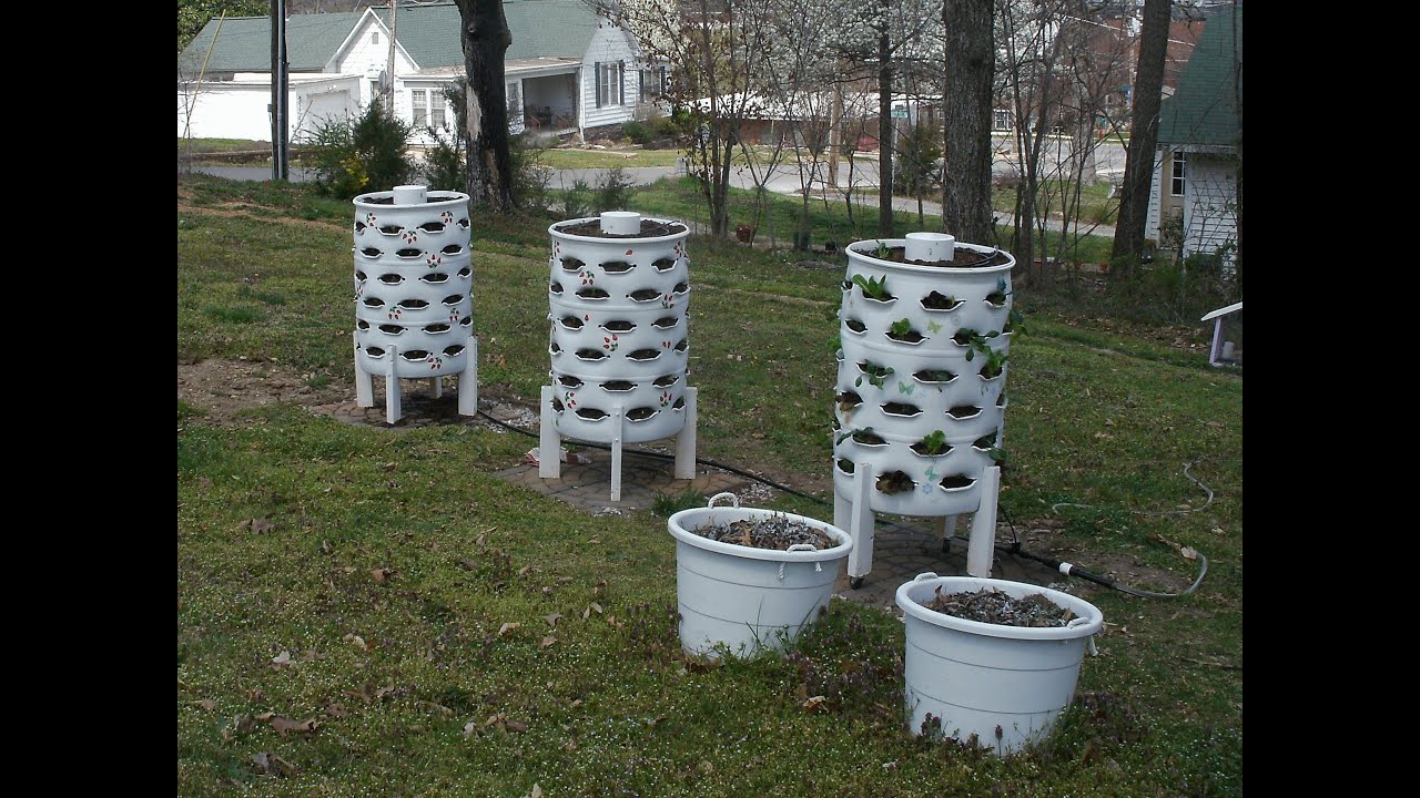 Half-Pint Homestead Garden Barrel Construction - YouTube