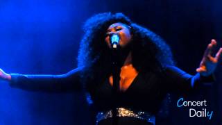 Jazmine Sullivan performs Holding You Down live at the Fillmore MD