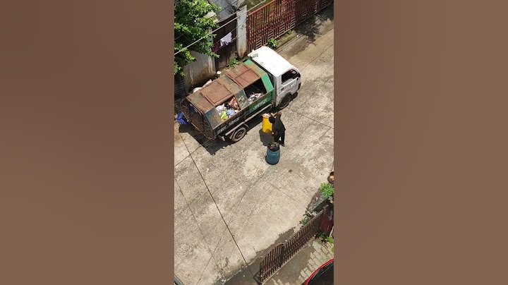 gadi wala aaya ghar se kachra nikal 😂🤣🤭 #comedy #shorts