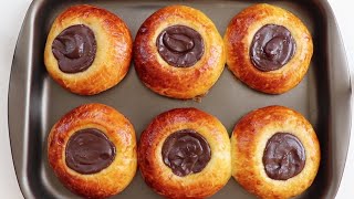 ? بريوش مقطّن بكْريمة في غاية الروعة و بذوق مميّز   Brioches fourrées, une recette à tomber ?