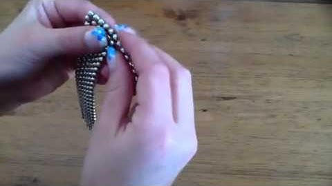 How to make a cube with bucky balls or magnet balls