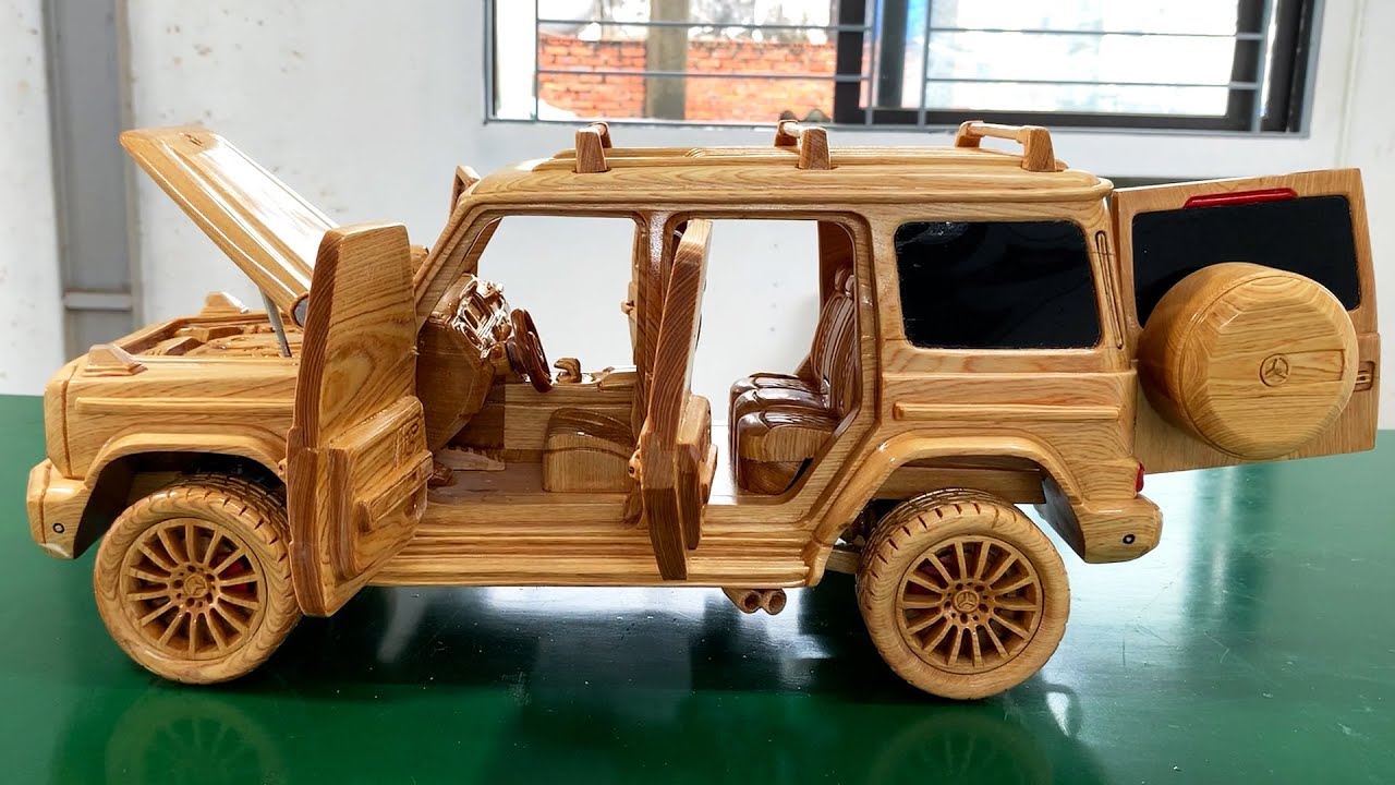 โหลดวิดีโอจาก facebook New 2022 งานแกะสลักไม้ - Mercedes-Benz G500 4x4² - งานไม้