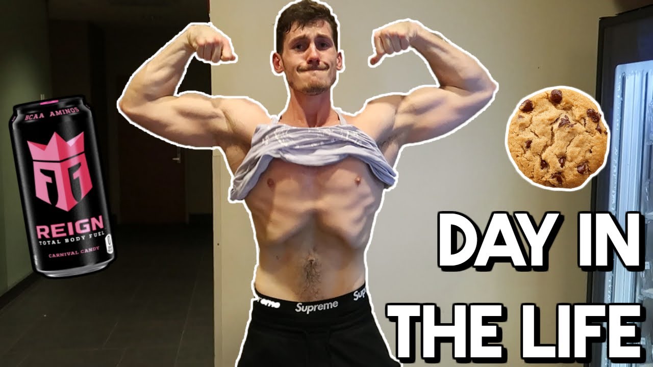Day In The Life Of A 20 Year Old Aspiring Athlete... (DAY OF EATING/LIFTING/LIVING)