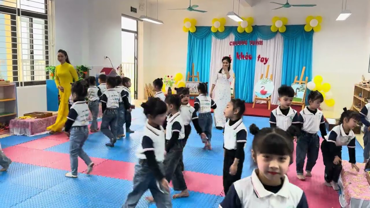 Tiết thi giáo viên dạy giỏi cấp huyện. Hoạt động tạo hình.  Cô giáo: Phùng Thị Hạnh.