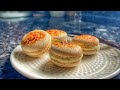 Les Macarons Vanille Caramel Beurre salé façon Crème Brûlée
