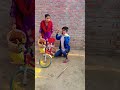 Karishma ko Nahate Hue Kisne dekh liya ..