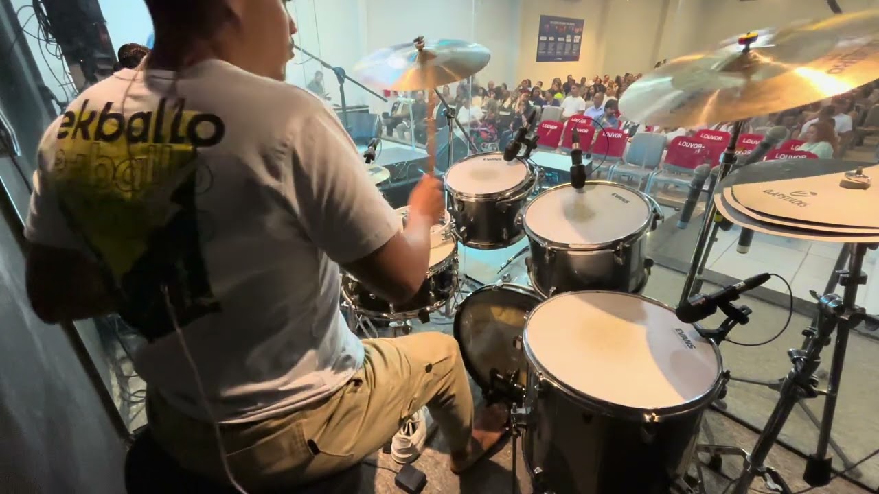 Ofertório - Deixar a lágrima rolar,versão: instrumental Advec,essa versão ficou sentimental demais..