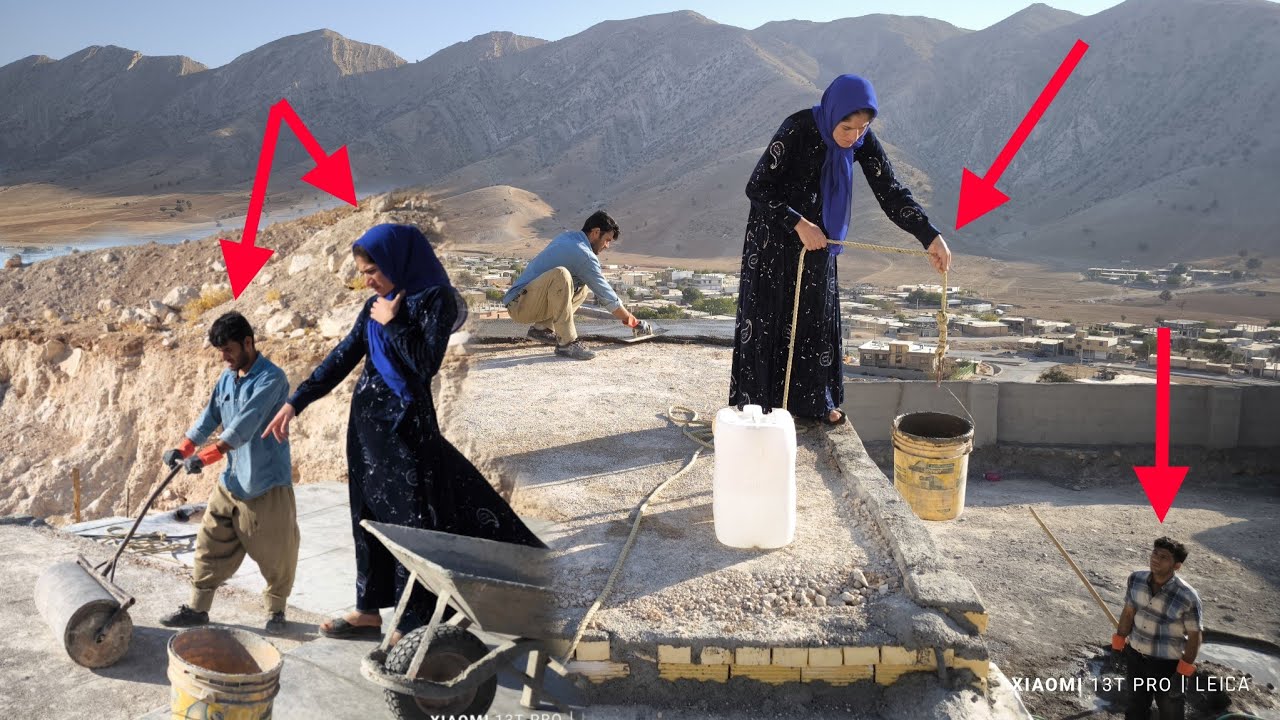 🥰💓🤝Цементируем крышу склада с помощью мастера Ношада, мастера Али и Джамили.