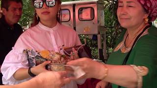 China Travel Tour - Shanghai 上海 - Top Local Street Food Market, Muslim Street Market 美食街 2017