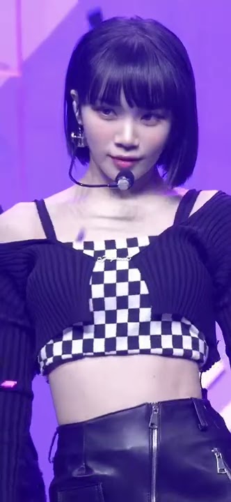 Karina VS Chaewon #shots #karina #girls #aespa #chaewon #fearless #le_sserafim #kpopbattle