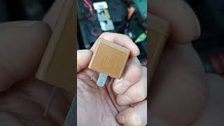 Jaguar XJ8 Battery Dead – Relay Check & Remote Fuel Pump Hack
