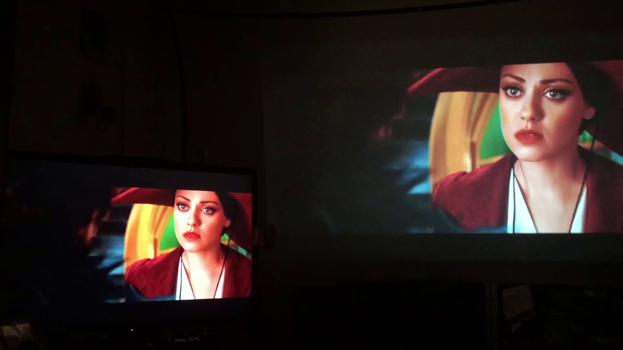 PRAVETTE Outdoor Projector