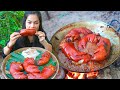 Primitive Cooking Pig Leg Recipe Eating So Yummy - Cooking Pig Leg In Jungle