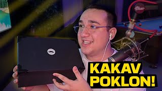 MUDJA POKAZUJE PREDOBAR POKLON OD FANA!
