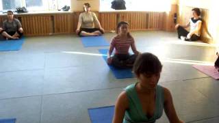 http://yoga-azn.ru Кундалини йога видео(, 2012-02-11T18:45:33.000Z)