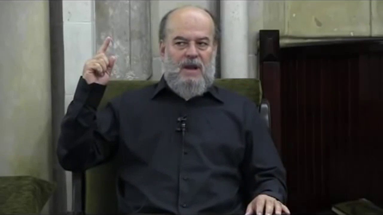 ثُمَّ دَنَا فَتَدَلَّىٰ فَكَانَ قَابَ قَوْسَيْنِ أَوْ أَدْنَىٰ