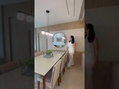 Vídeo: Interior da sala de estar combinado com a cozinha: uma solução de design popular