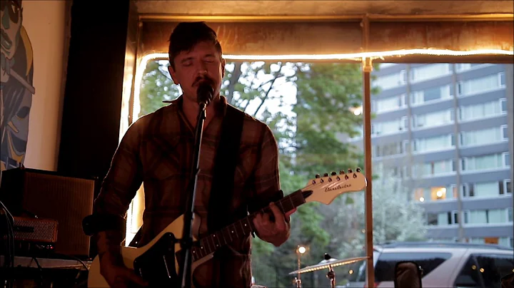 Dane Loucks (Thepurrverts) at Vinyl Envy: Green Gr...